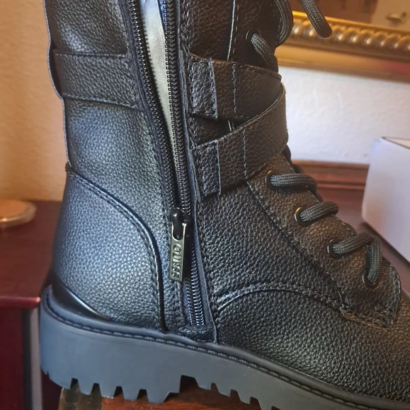 Guess combat boots - Picture 3 of 6